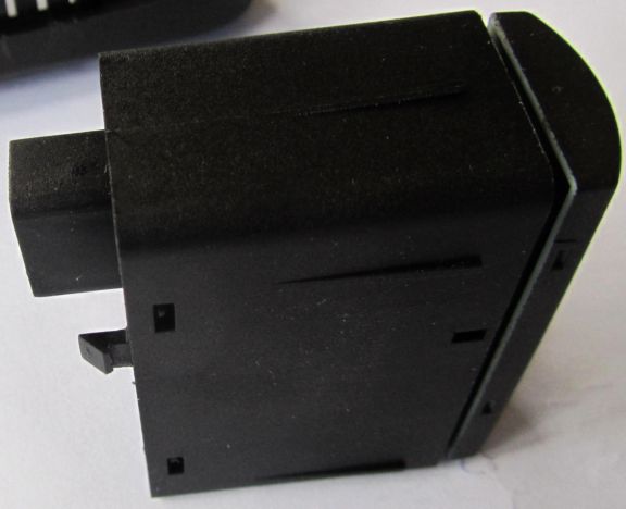 Name:  XJX308TrunkReleasePanel2.jpg
Views: 318
Size:  29.0 KB