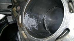 XJR engine broke down-cylinder.jpg