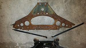 Corroded rear subframe-20170730_214323.jpg