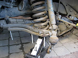 Replacing front lower balljoints - anyone managed a simple solution?-img_1314.jpg