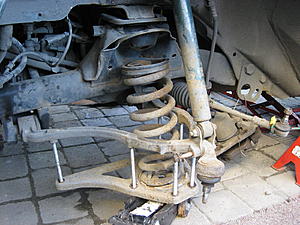 Replacing front lower balljoints - anyone managed a simple solution?-img_1316.jpg