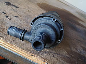 Supercharger Coolant Pump-p4203676.jpg
