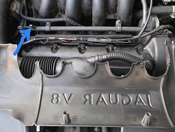 Camshaft won't budge-1999-xj8-schrader-valve.jpg