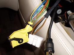 Radio wiring help please...2001 XJ8-p5200071.jpg