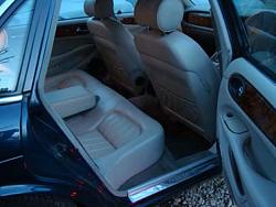 -jaguar-xj8-interior-rear.jpg