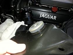 How to replace front shock bushings on XJ8 or XJR with pics HOW TO.-20141018_090959.jpg