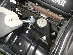 How to replace front shock bushings on XJ8 or XJR with pics HOW TO.-20141018_091924.jpg