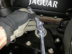 How to replace front shock bushings on XJ8 or XJR with pics HOW TO.-20141018_092235.jpg