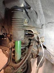 Inner Wheel Arch Rust Problem-hole-angle-1.jpg