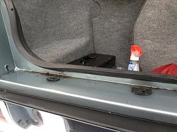 Water Leak in Trunk at Corners of Tail Lamps-img_1225.jpg