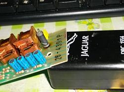 XJ40 central locking problem-cooked-board.jpg