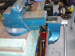 Rebuilding a Series 1 rear end-01-broken-vice.jpg