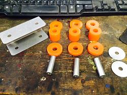 '78 XJ12 steering rack assembly washers-open.jpg