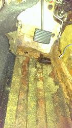 85 Vanden Plas Floor Mats and Attachment-drivers-floor.jpg