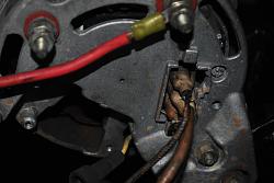 Can you identify my alternator from pictures-dsc_2951.jpg