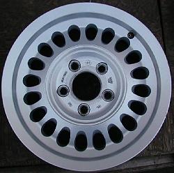 pepperpot wheel colour-xj40-teardrop-wheel.jpg