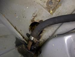 Fuel leak-img-20160424-00166.jpg