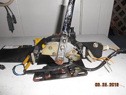 Fuel injected Lumps - How To-xjs-shifter-tower-001.jpg