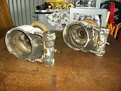 Rebuilding a Series 1 rear end-gunky-hub-carriers.jpg