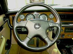 Steering Wheel Restoration-1984-xj6-momo-wheel.jpg