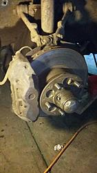 XJ6 S1 restore-front-brakes.jpg