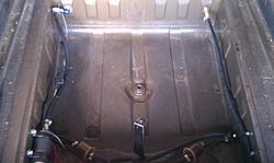 Series 3, 4.2 Fuel issues (I think)-finished-new-hoses-fuel-pump-position-changed.jpg