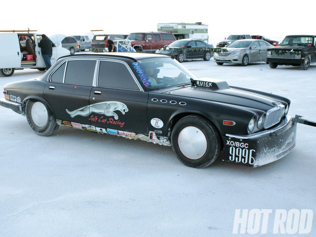 Name:  hrdp_1012_06_o2010_bonneville_speed_weekjaguar_xj6.jpg
Views: 436
Size:  95.5 KB