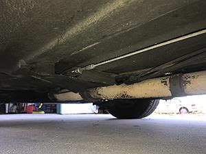 White residue on muffler-img_0681.jpg