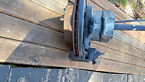 Rear outboard brakes-ventilated-rear-rotor-_-xj8.jpg