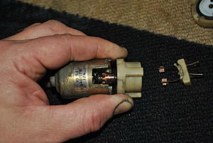 Windscreen Washer Pump Repair. Series 1 XJ6-dsc_1793.jpg