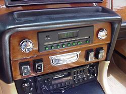3 Jags all together in one panel-xj-ashtray-closed.jpg