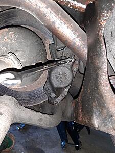 Strategic brake bleed possible?-qlu2iyk.jpg