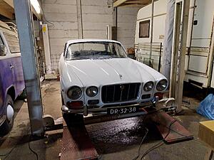 Series I with AJ6 engine-is8mn9j.jpg