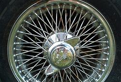Wire Wheels-1975-jag-xj12c-018.jpg
