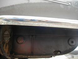 OK so I've got this series 1 XJ6...-view-gas-tank-valley.jpg