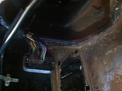 '86 XJ6 Rust Alert-xj6b.jpg