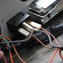 Help with central lock switch-locking_switch.jpg