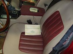82 series 3 sat 5 years rear window and fuel issues-front-seat-002.jpg