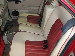82 series 3 sat 5 years rear window and fuel issues-rear-seat.jpg