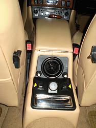 Window buttons don't always work-possible test?-rear-console.jpg