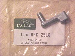 Sunroof - to use or not to use, that is the question?-xj-6-sunroof-crank-2.jpg
