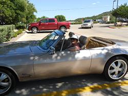 How great to see a XJS out being driven-jag-strut-brace-mom-ridin-shot-gun-v12-exhuast-mani-013.jpg