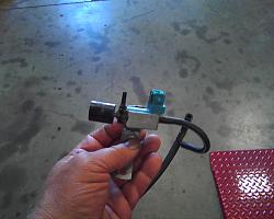 Mystery connector solved-solenoid-vac-valve.jpg