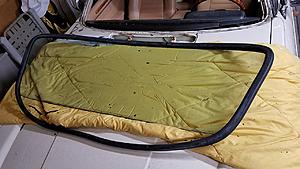 replacing windshield seal - can this be done at home?-20171024_132657_resized.jpg