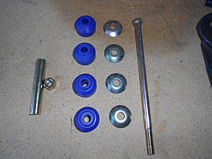 Front suspension poly bush-008.jpg