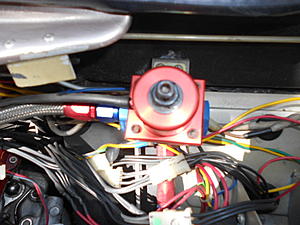 Engine Bay Fuel Lines...Alternatives?-jag-strut-brace-mom-ridin-shot-gun-v12-exhuast-mani-009.jpg
