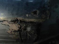 E81BBB 1/09/12 the Restoration begins-fr-sill-n-floor.jpg