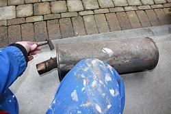 My work in progress :) removing the rear mufflers-afgebroken.jpg