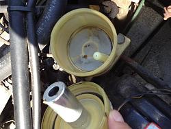 1988 V12 won't start - Newbie here-verylowbrakefluid.jpg