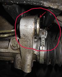 Need help with steering rack bushing-dscn0541.jpg
